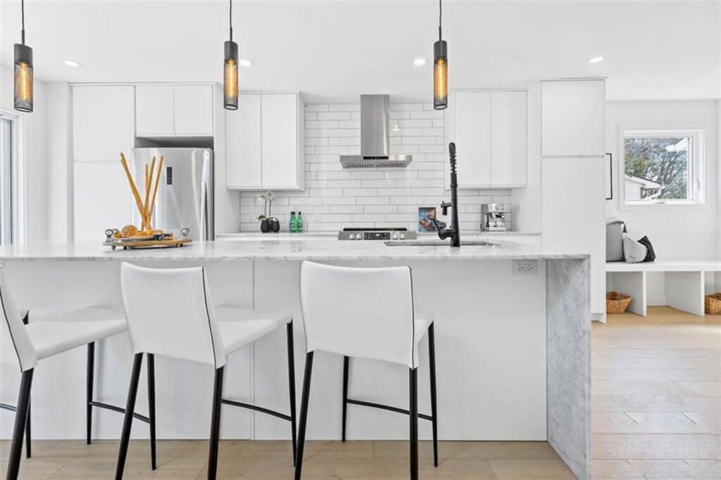 The Larkin custom home, kitchen, Ottawa