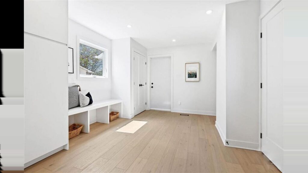 The Larkin custom home, mudroom, Ottawa